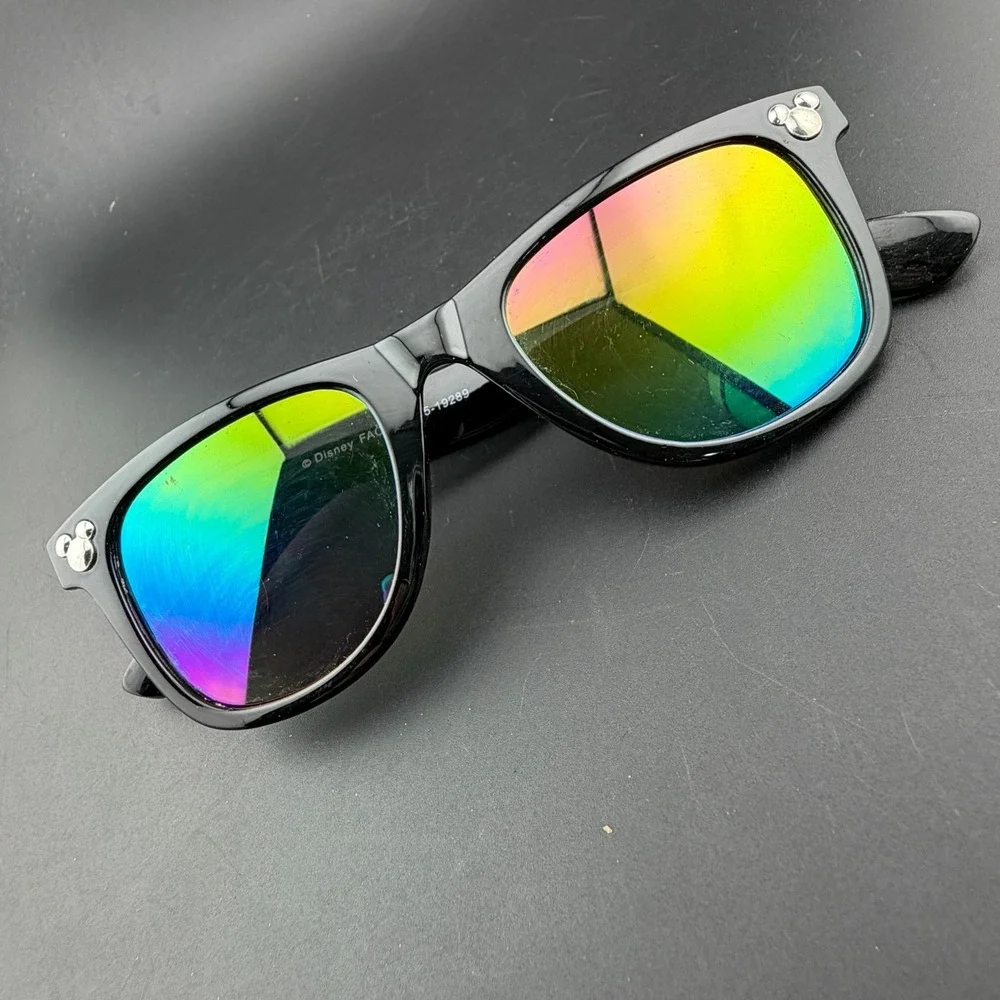 Disney Sunglasses Mickey Mouse Adult Wayfarer Style Mirrored Glasses